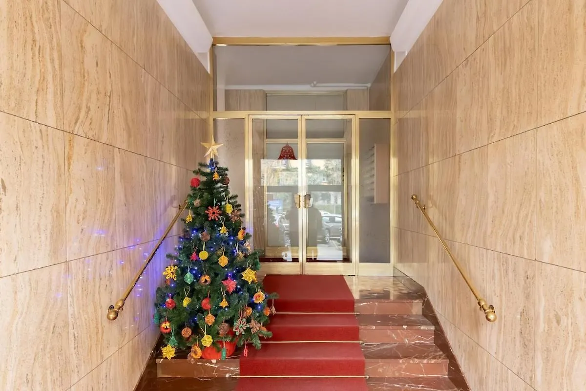 Apartamento I San Siro I Steps To Metro, Ac & Free Wifi Milán
