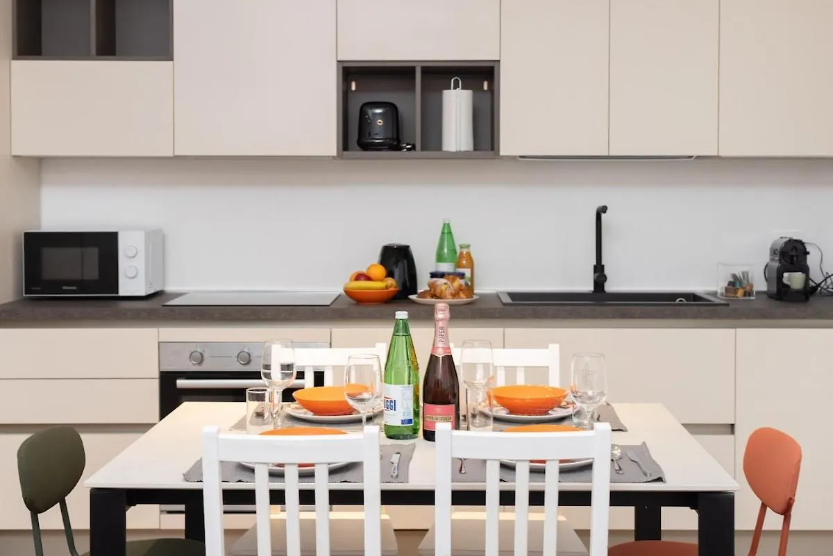 Apartamento I San Siro I Steps To Metro, Ac & Free Wifi Milán 0*,  Italia